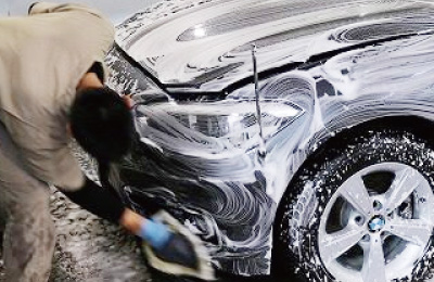 コーティング車の正しい洗車画像